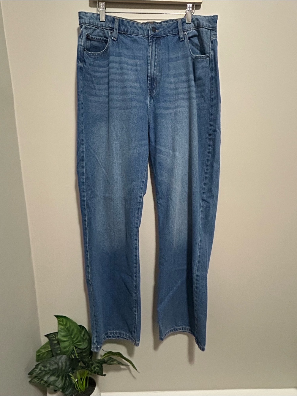 FashionNova Wide Leg Size 15